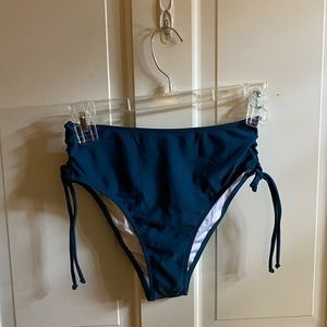 NWT Cupshe bikini bottom